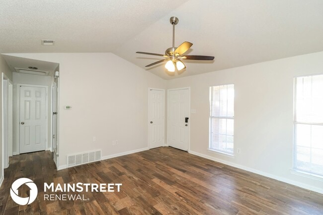 Building Photo - 6213 Magnolia Lakes Dr