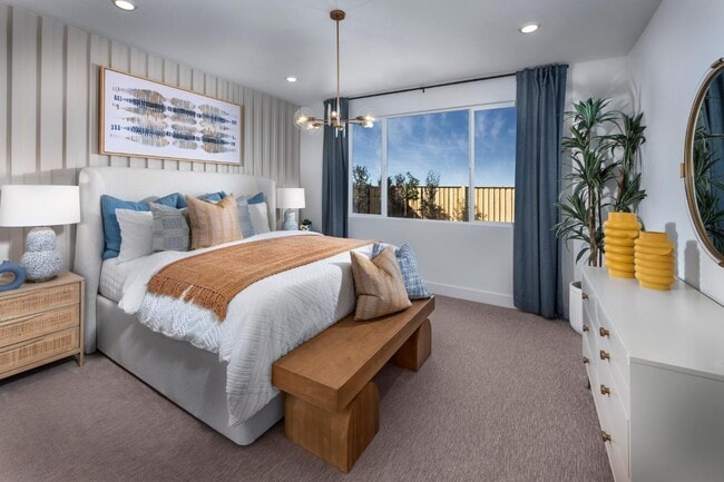 Master Bed - 2109 Emerald Ranch Rd
