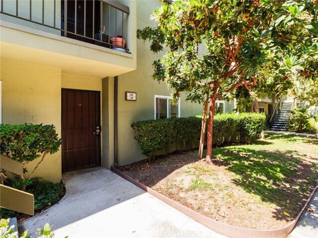 Foto del edificio - 4832 Hollow Corner Rd