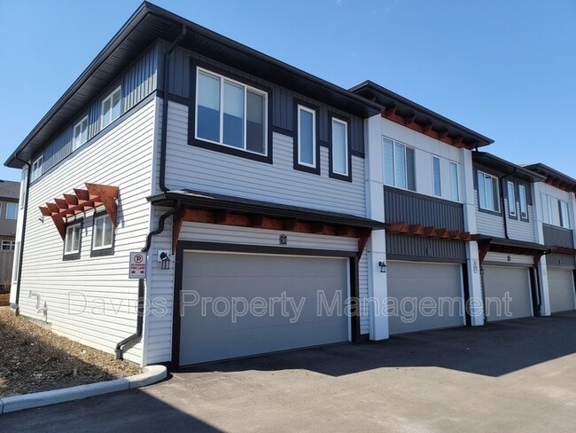 Building Photo - 446 Allard Blvd SW
