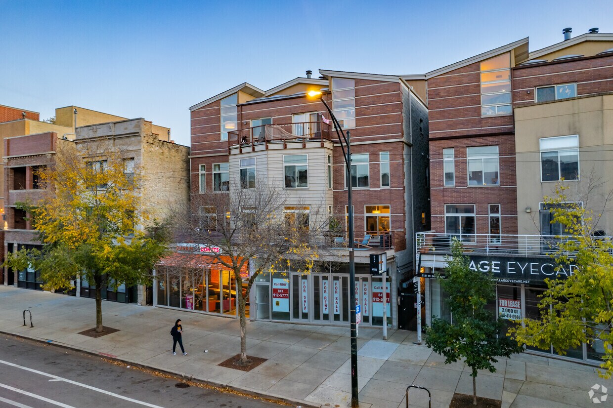 Foto principal - 2113 W Division St