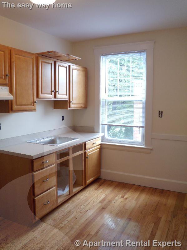 Foto del edificio - 156-158 Summer St Unit #405