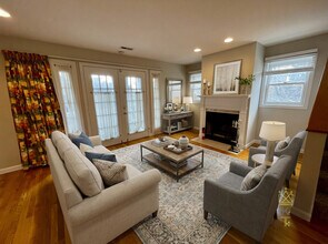 Building Photo - 36 Cummings Rd