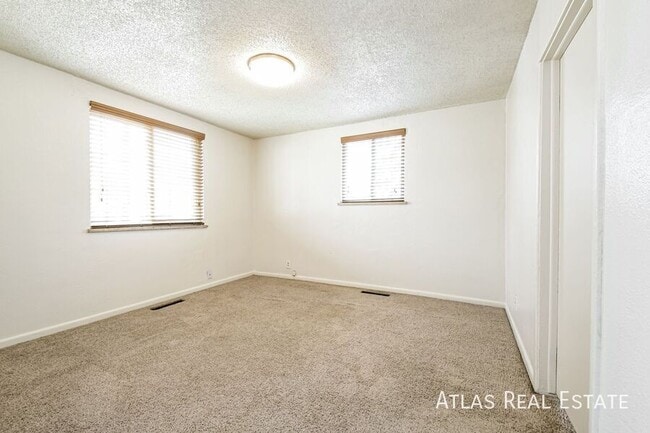 Building Photo - 3970 Utica St