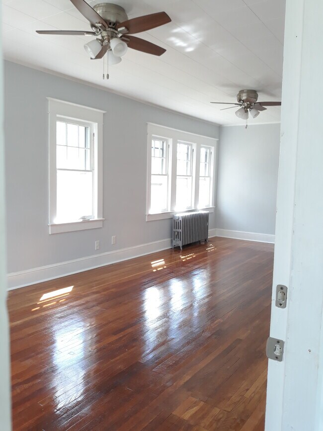 Building Photo - 131 Fetter Ave