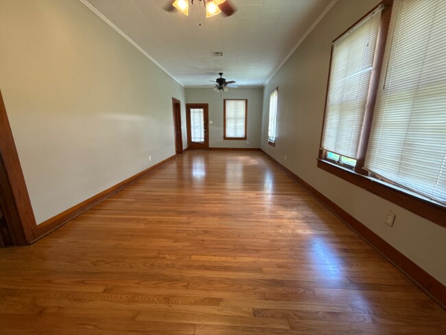 Foto del edificio - 416 Voorhies St