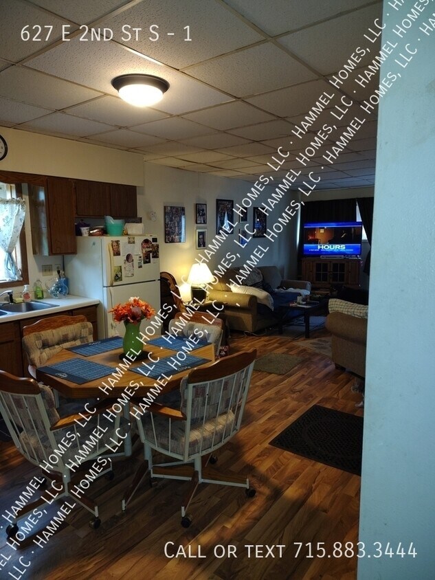 Foto principal - 627 E 2nd St S