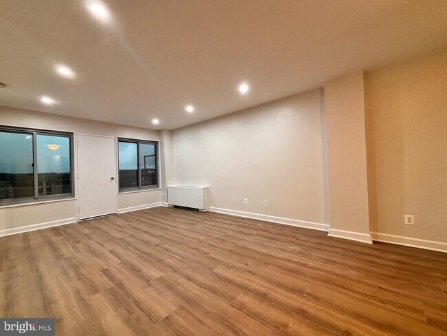 Foto del edificio - 5340 Holmes Run Pkwy