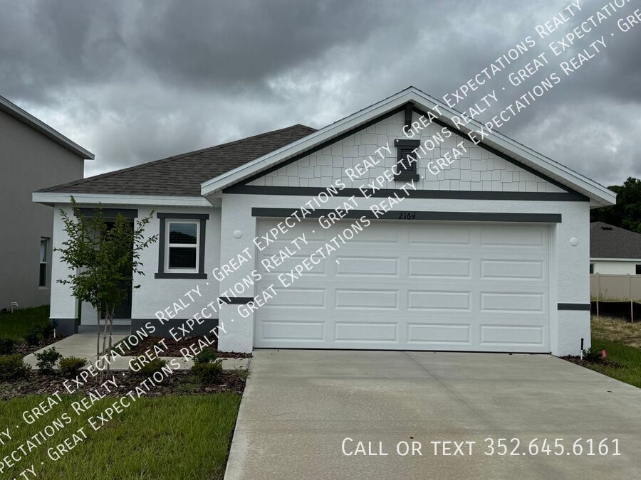 Primary Photo - 2164 NE 28th Ln