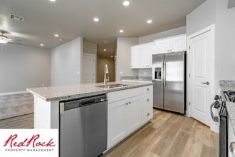 Building Photo - 490 W 540 N