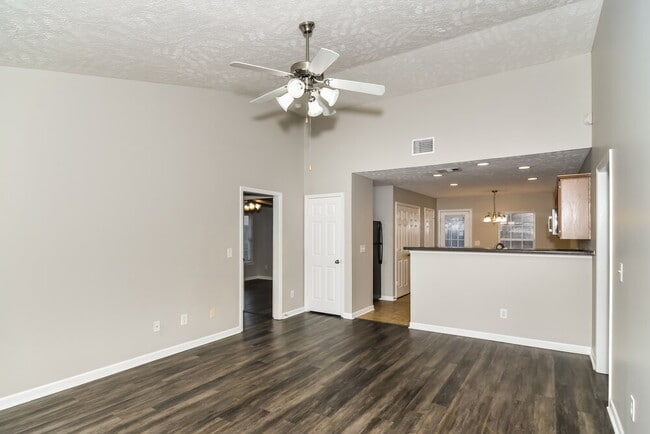 Foto del edificio - 177 Howard Woody Dr