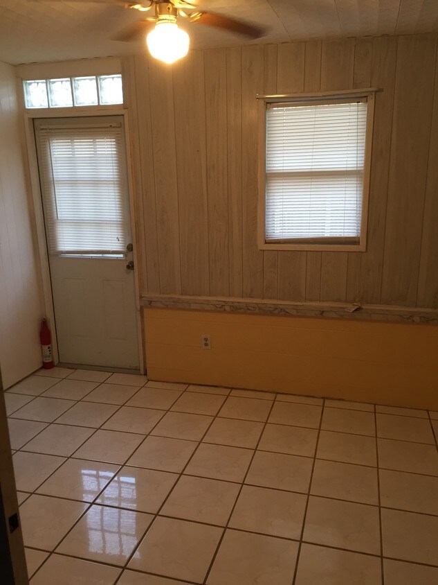 Foto principal - 3447 40th Ln N