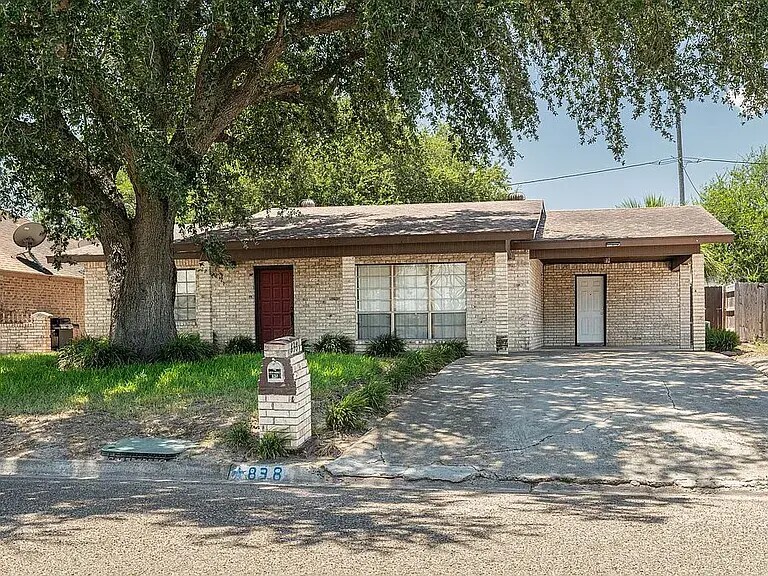 Foto principal - 838 Camelot Dr