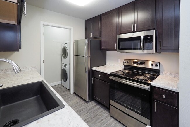 Foto del edificio - 3161 Mill Creek Dr