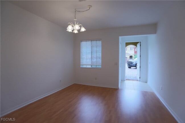 Building Photo - 10221 Olivewood Way