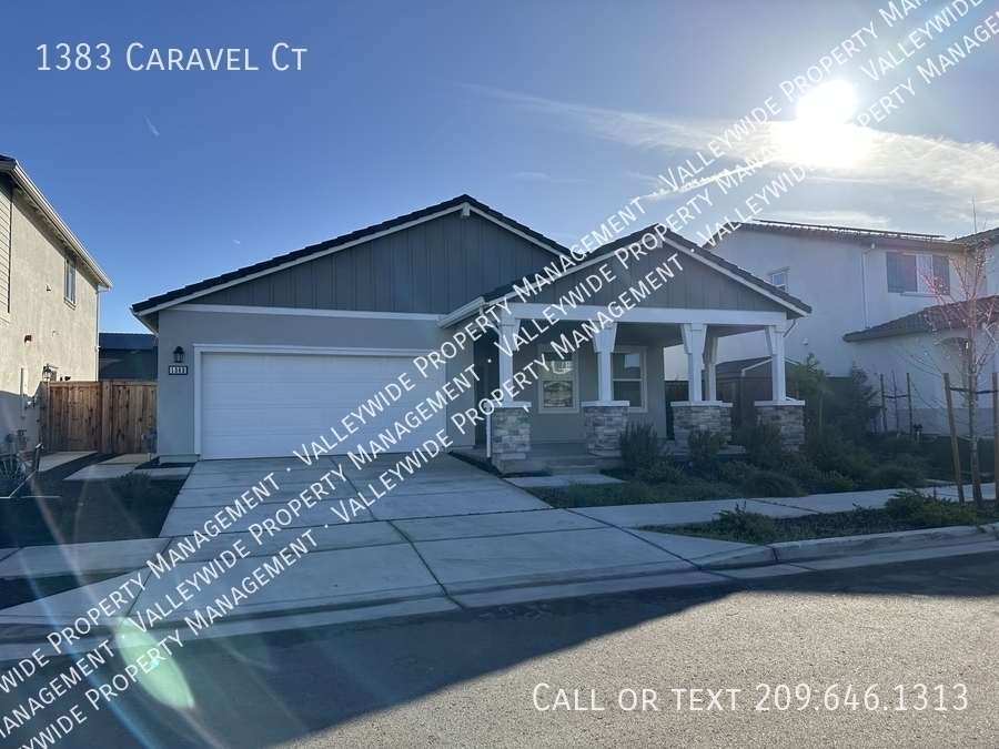 Foto principal - 1383 Caravel Ct