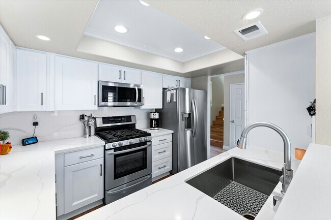 Foto del edificio - 1037 S Daybreak Ct