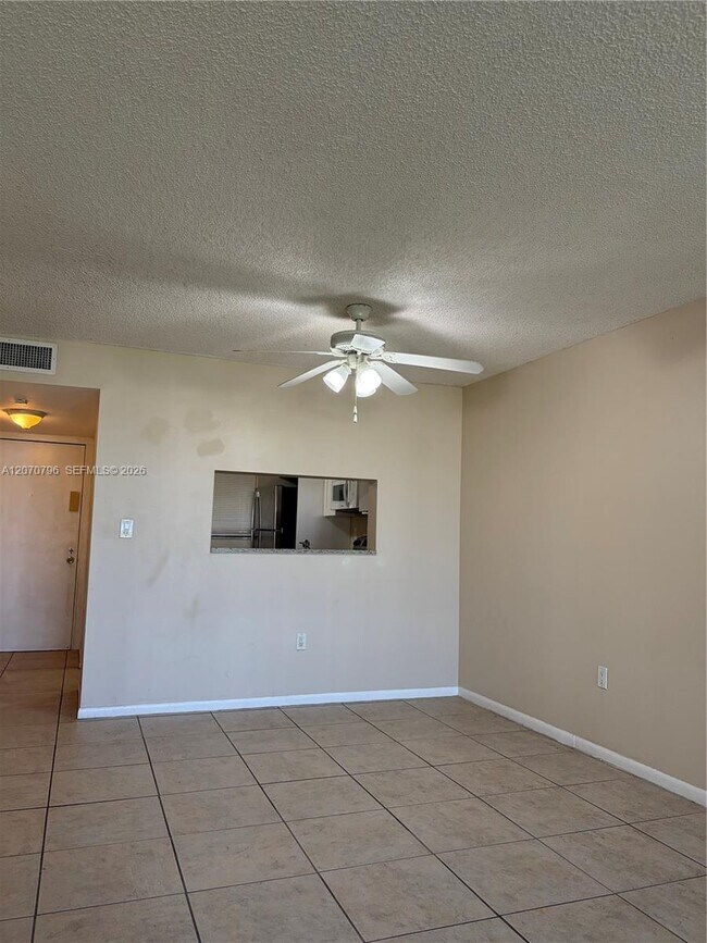 Foto del edificio - 10865 SW 112th Ave