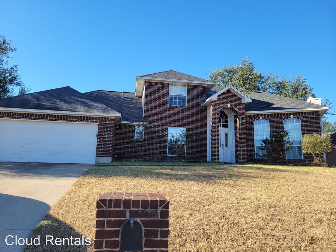 Primary Photo - 4 br, 2.5 bath House - 1500 Mountain Laurel