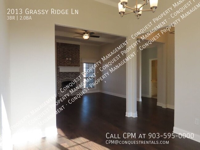 Foto del edificio - 2013 Grassy Ridge Ln