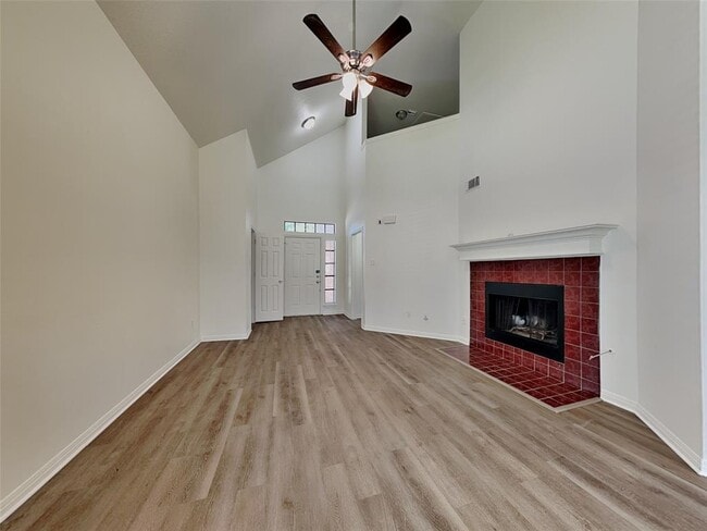 Building Photo - 14815 Cygnus Ct