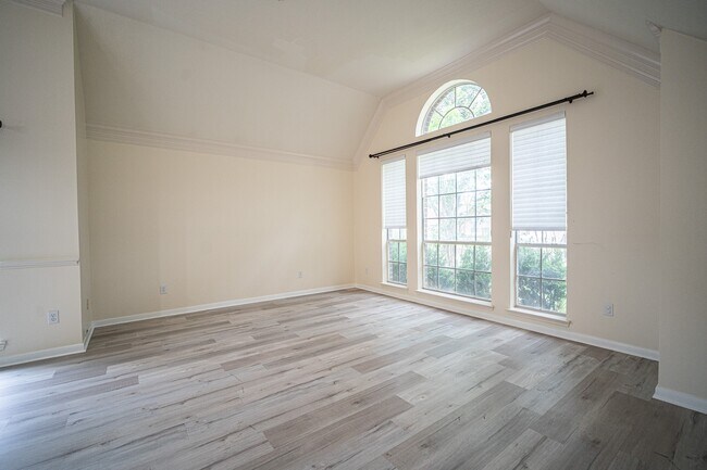 Foto del edificio - 4503 Oak Valley Dr