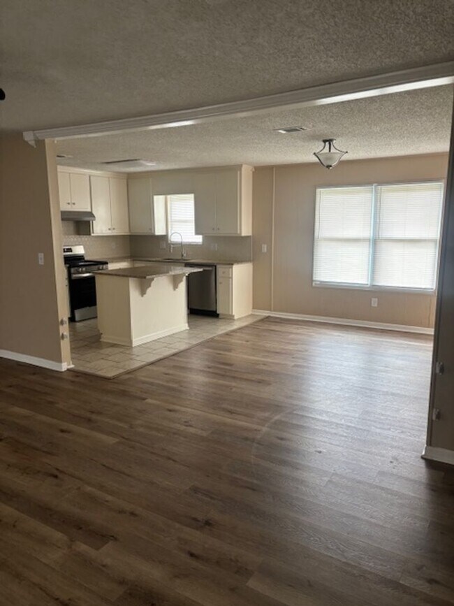 Foto del edificio - Available Now, Remodeled Ranch Home located in Hephzibah