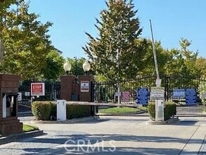 Building Photo - 2800 Plaza del Amo