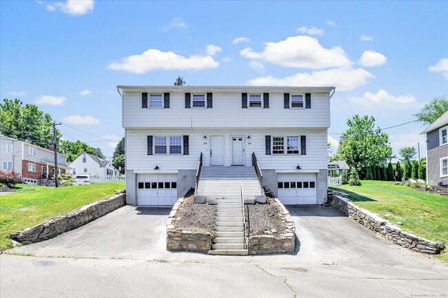 Building Photo - 234 Riverview Ave