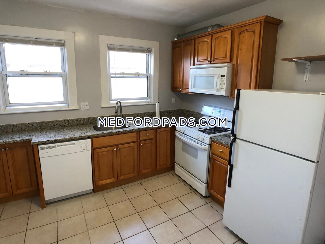 Primary Photo - 19 Harris Rd