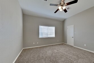 Building Photo - 22723 W Waterlake