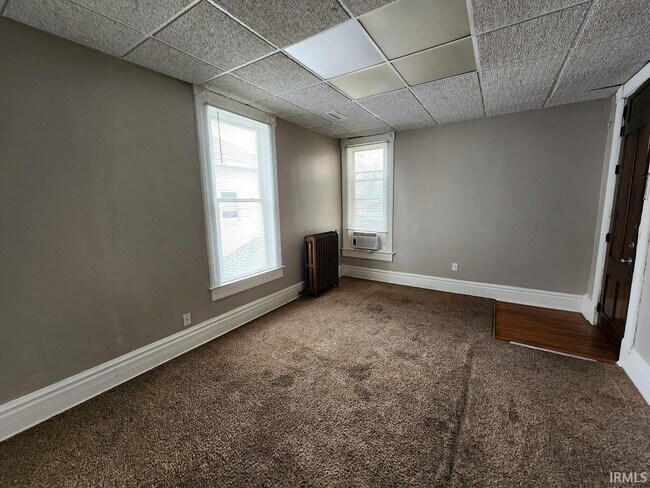 Building Photo - 731 S 7th St