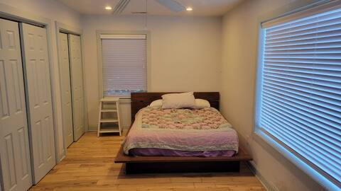 Foto del edificio - 4872 River Rd