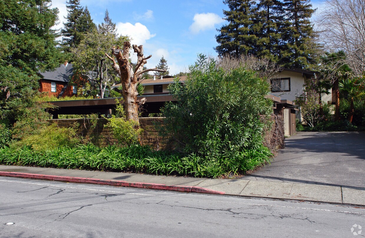 Foto del edificio - 193-197 Miller Ave