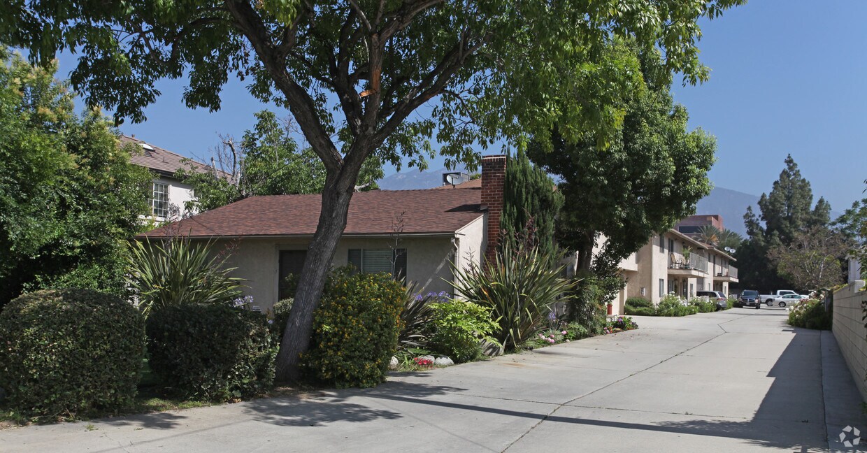 Foto principal - 415 California St