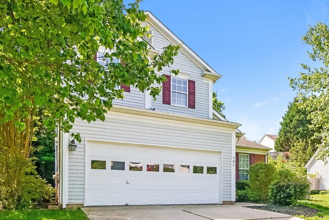 Foto del edificio - 105 Sweetbriar Ct