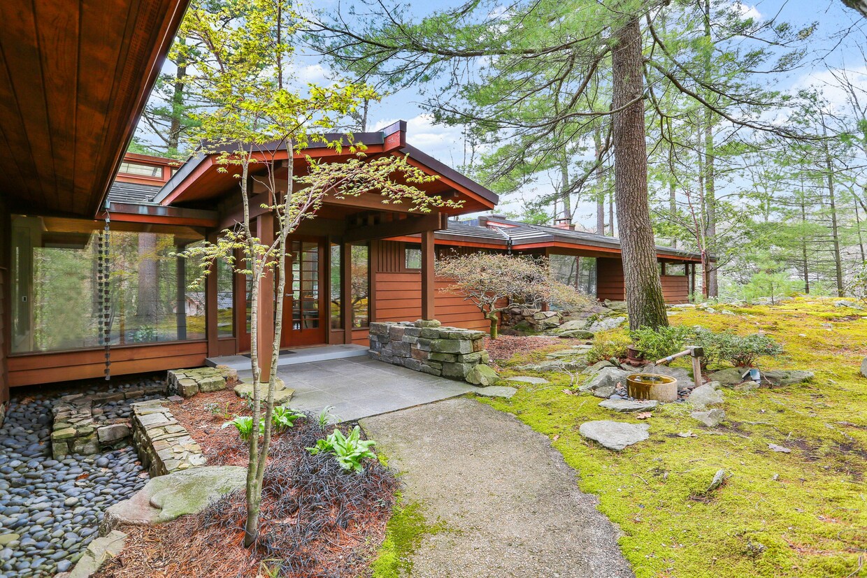 Foto principal - 328 Stanwich Rd