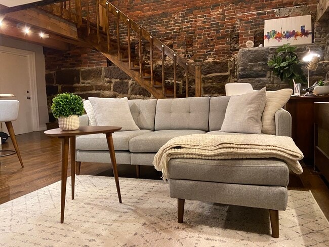 Living room - 90 Commercial St