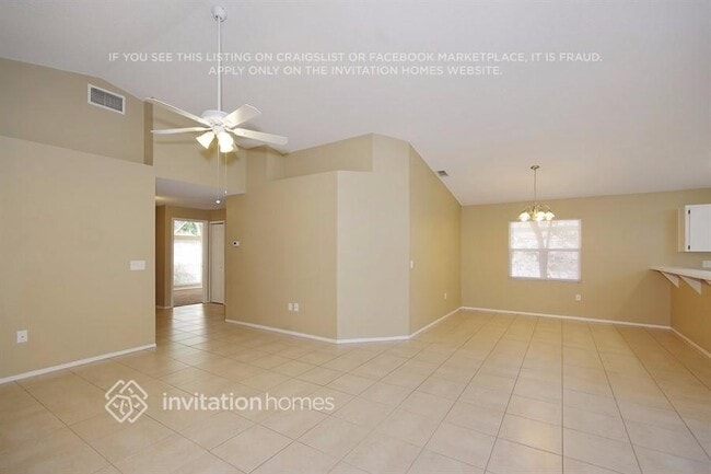 Foto del edificio - 447 Emerald Cove Loop
