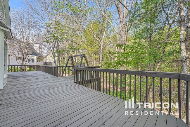 Foto del edificio - 5005 Wiltshire Ln