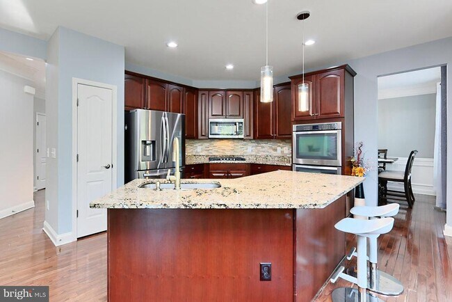 Building Photo - 43240 Heavenly Cir