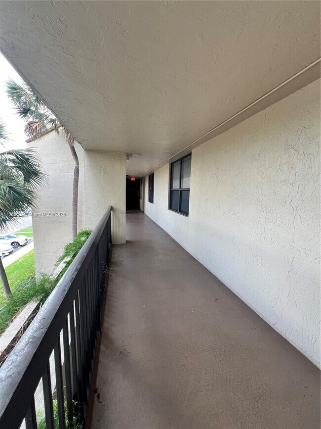 Building Photo - 100 NW 76th Ave
