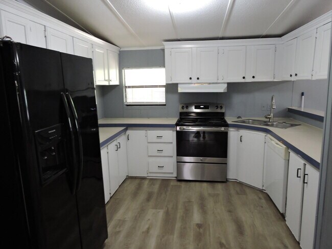 Foto del edificio - 5214 Keyser Mill Rd