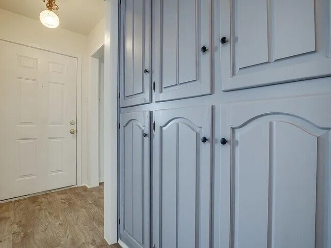 Foto del edificio - 12805 Pandora Dr