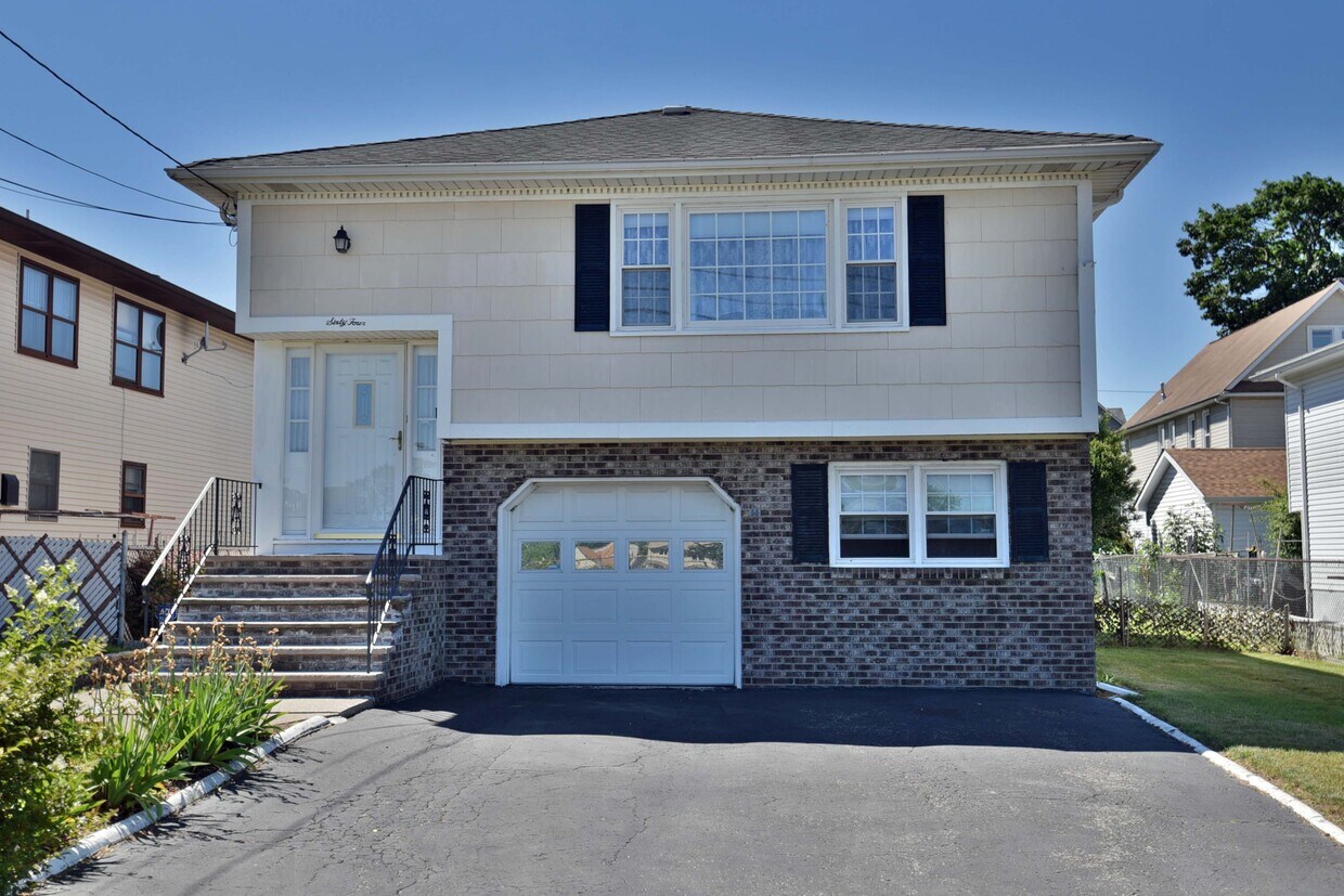 Front Of House - 64 Gilbert Ave