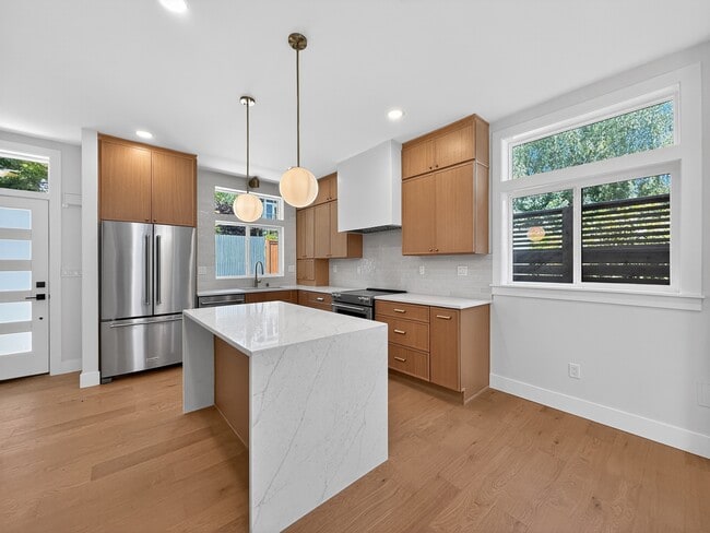 Photo - 5237 37th Ave NE (Seattle, WA) Townhome