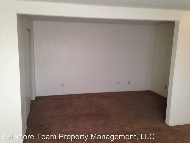 Building Photo - 1525 N 16th Ave