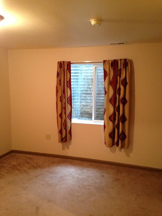 Building Photo - 7522 Madrid ct