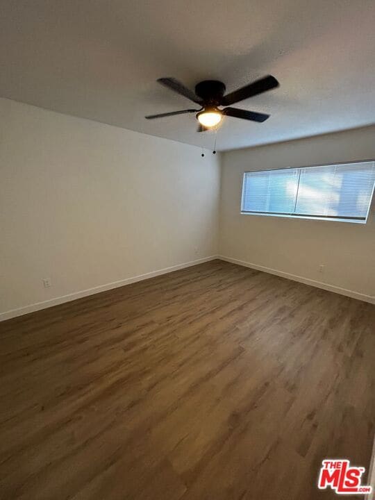 Building Photo - 6744 Woodley Ave