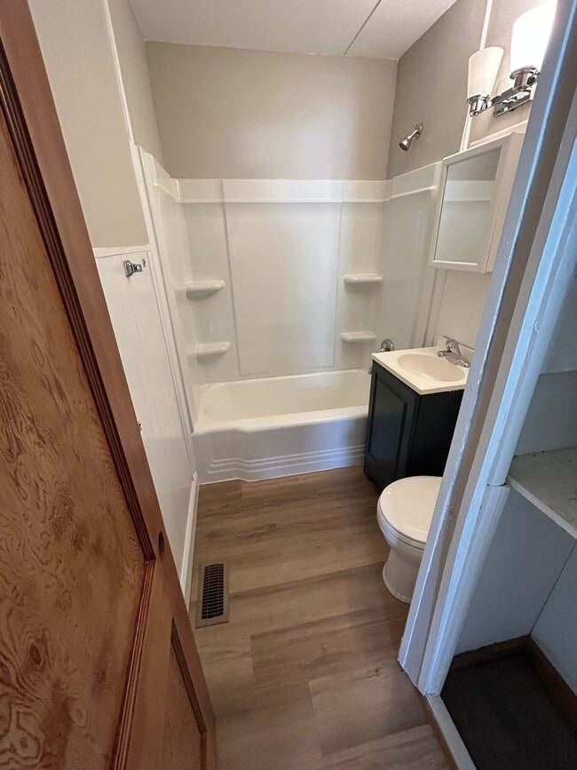 Building Photo - 2658 Elmore Dr